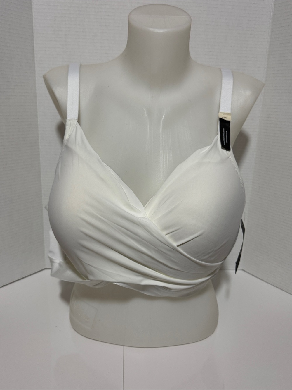 Deesse Lingerie White Wrap-Front Wireless T-Shirt Bra Sz 46B